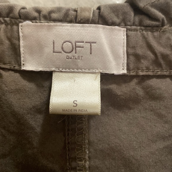 LOFT Army green Jacket, light weight. Size small - Picture 4 of 5